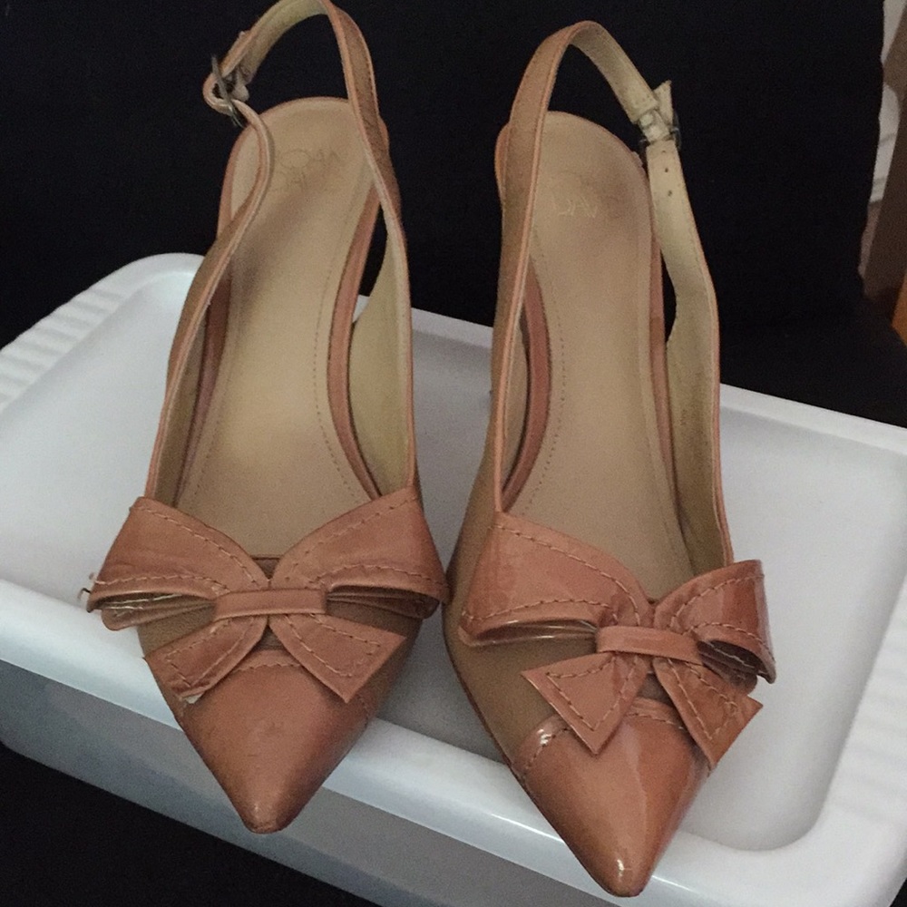 Carmel color leather and patten leather pumps